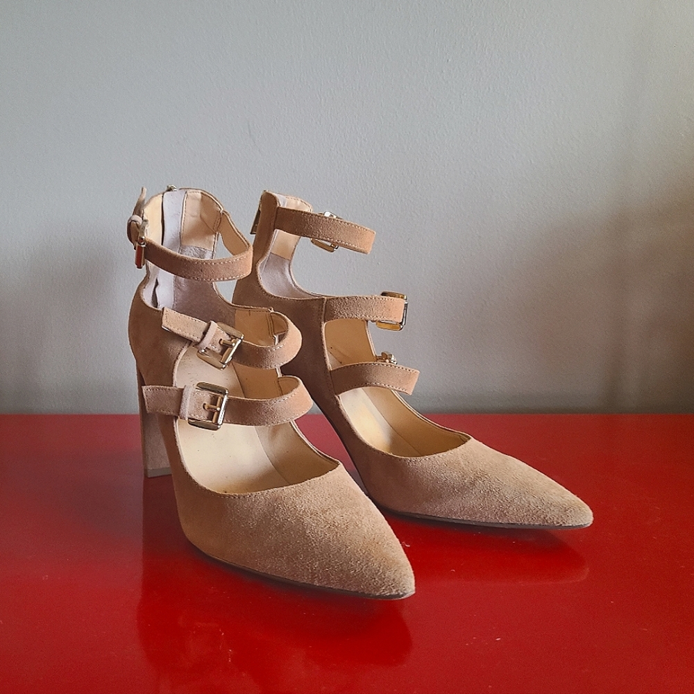 Ivanka Trump Cream suede sandals with heels - 7M